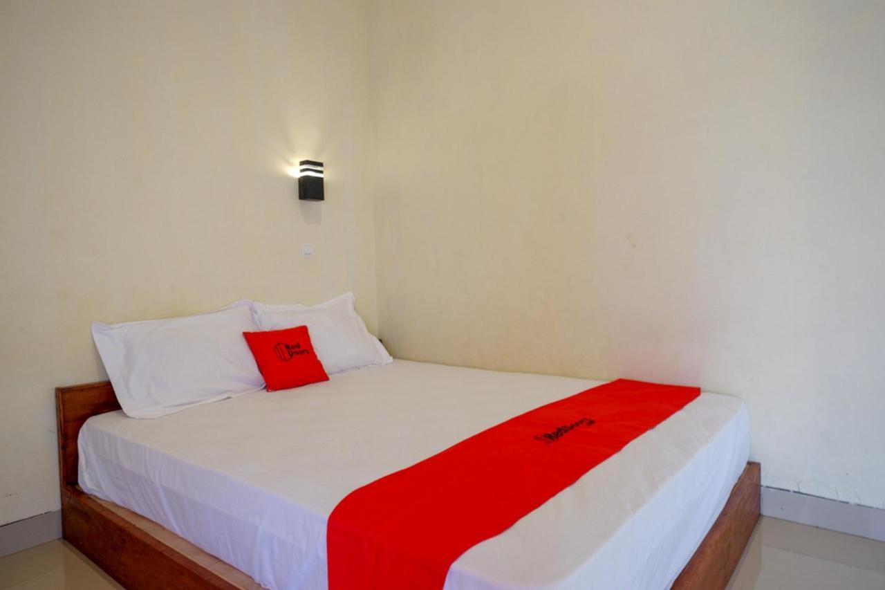 Reddoorz Near Candi Cetho Karanganyar Karanganyar  Luaran gambar